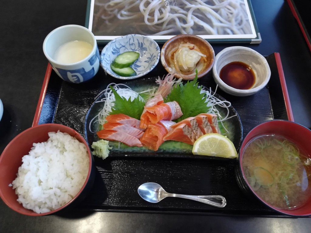 信州サーモン食べある記 ｖｉｆ穂高 味彩館 おいしい信州ふーどフェア レポート おいしい信州ふーどネット