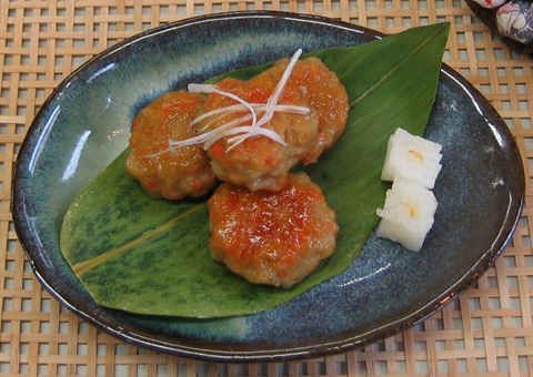 根菜の米粉だんごの照り焼き