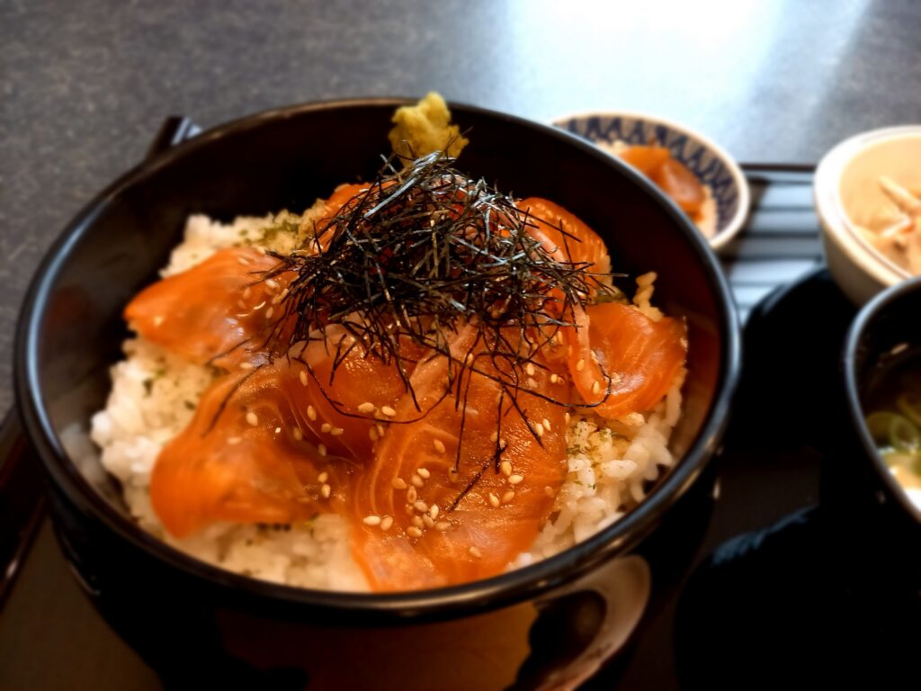 【プロが教える】信州サーモンのづけ丼